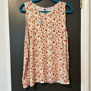 Old Navy BNWT sleeveless floaty top.